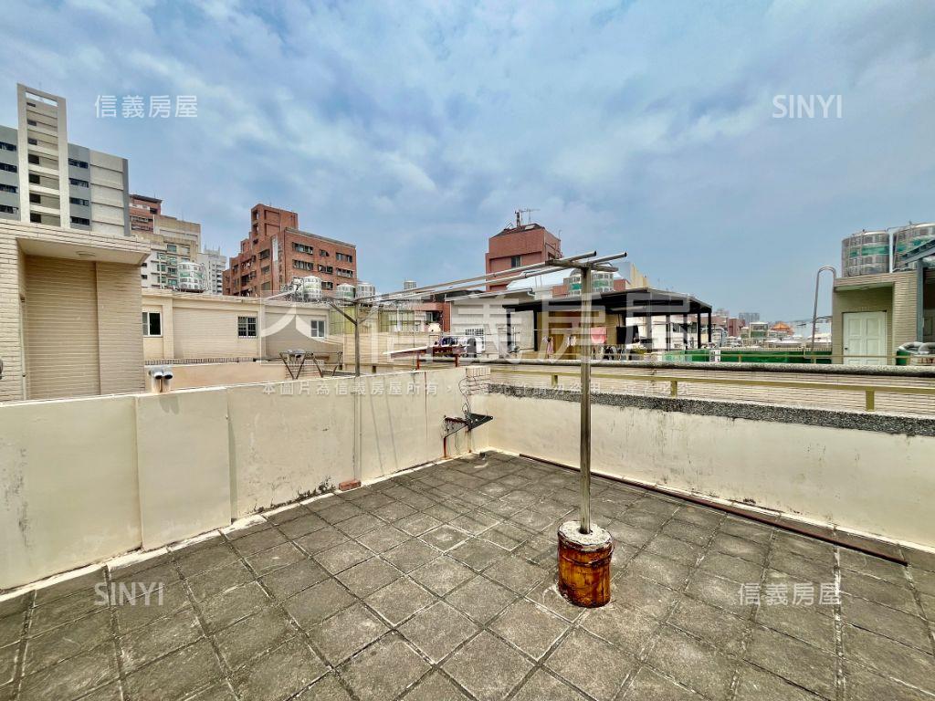 稀有釋出！巨蛋採光大車墅房屋室內格局與周邊環境