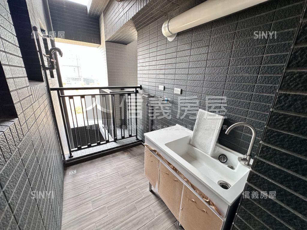 洲際漢神全新朝南三房房屋室內格局與周邊環境