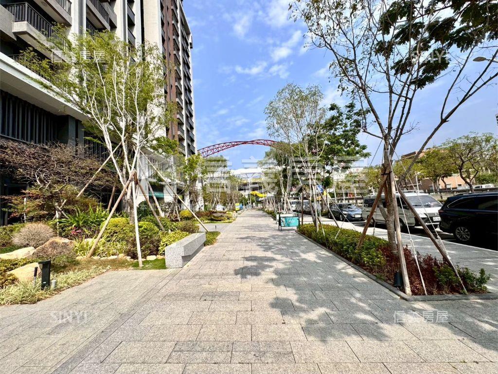 洲際漢神全新朝南三房房屋室內格局與周邊環境