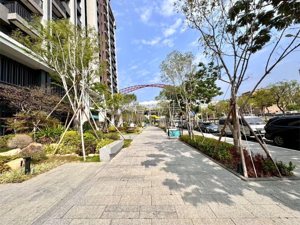 洲際漢神全新朝南三房房屋室內格局與周邊環境