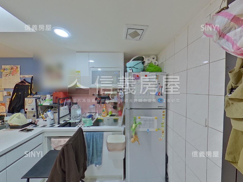 囍多高樓捷運溫馨２房房屋室內格局與周邊環境