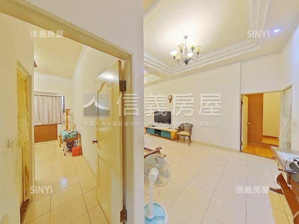 楠梓免千萬四房平車庭院宅房屋室內格局與周邊環境