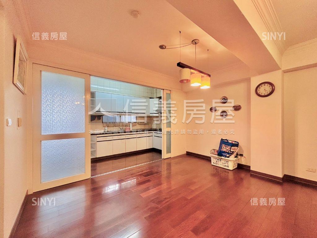 近捷運惠宇大三房帝王戶房屋室內格局與周邊環境