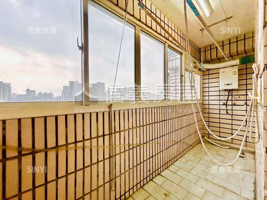 近捷運惠宇大三房帝王戶房屋室內格局與周邊環境