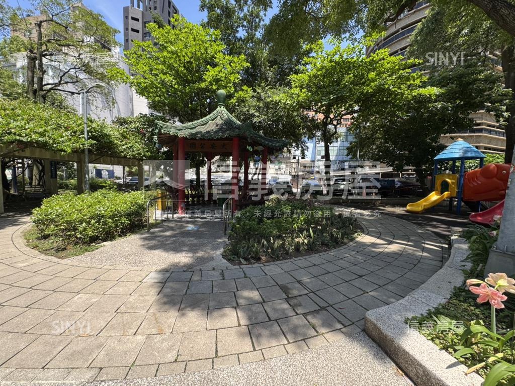 忠孝復興頂級大戶公寓房屋室內格局與周邊環境