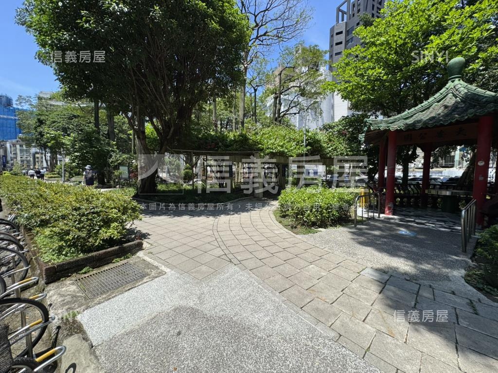 忠孝復興頂級大戶公寓房屋室內格局與周邊環境