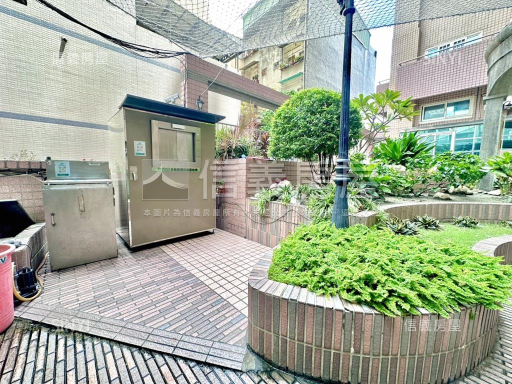 近文山特區質感三房平車房屋室內格局與周邊環境