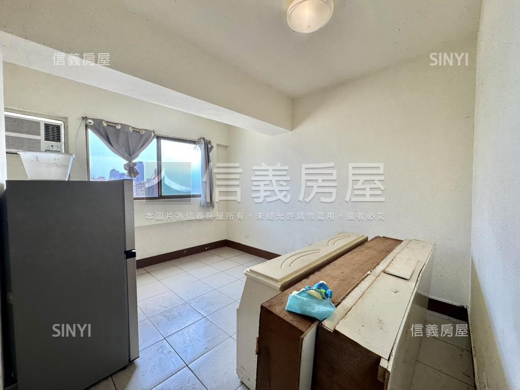 高雄車站雄中對面收租宅房屋室內格局與周邊環境