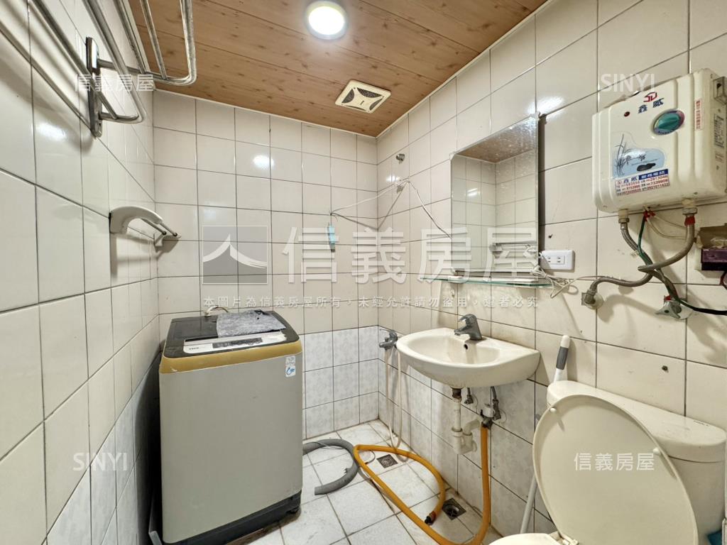 高雄車站雄中對面收租宅房屋室內格局與周邊環境