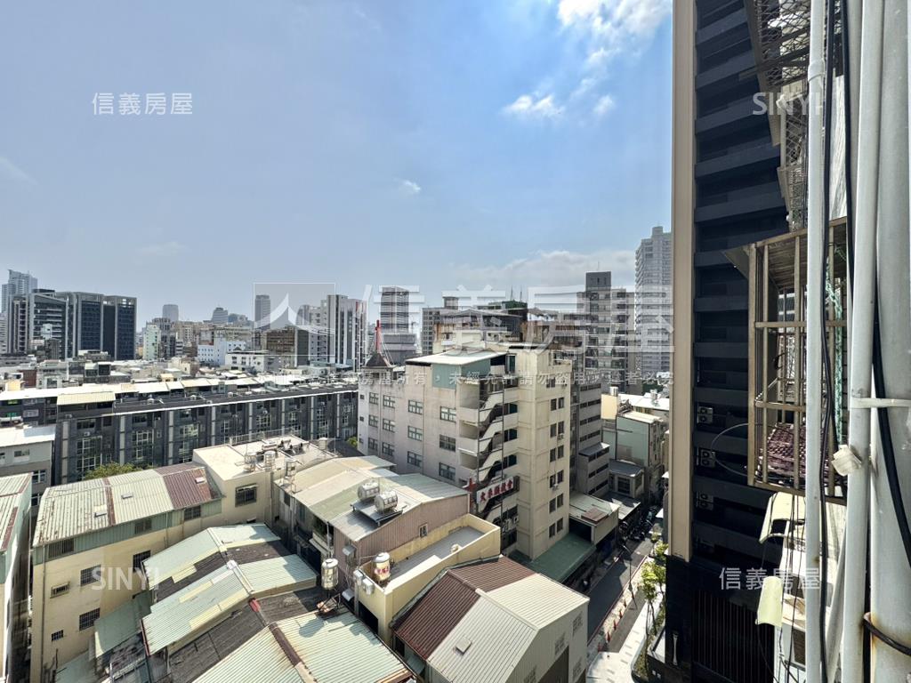 高雄車站雄中對面收租宅房屋室內格局與周邊環境