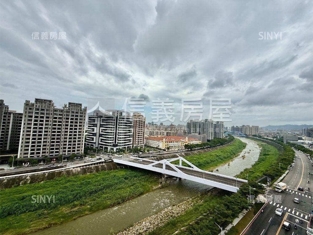 寓上樂灣三房平車精裝戶房屋室內格局與周邊環境