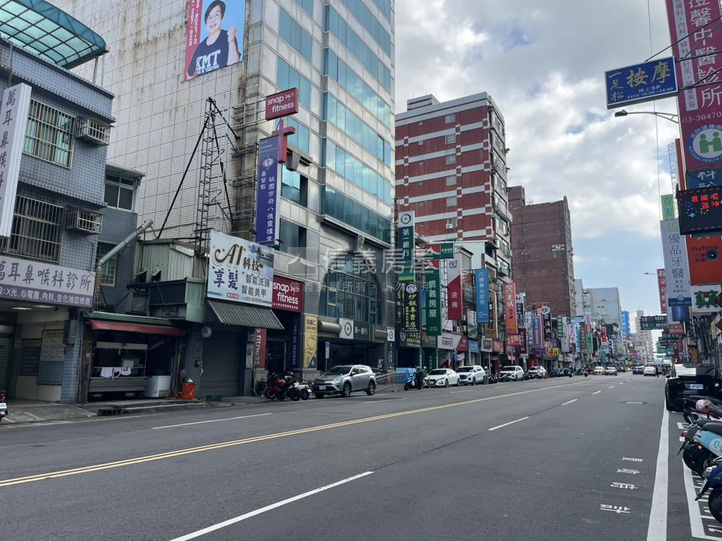 八德區第一銀行Ｂ１商辦房屋室內格局與周邊環境