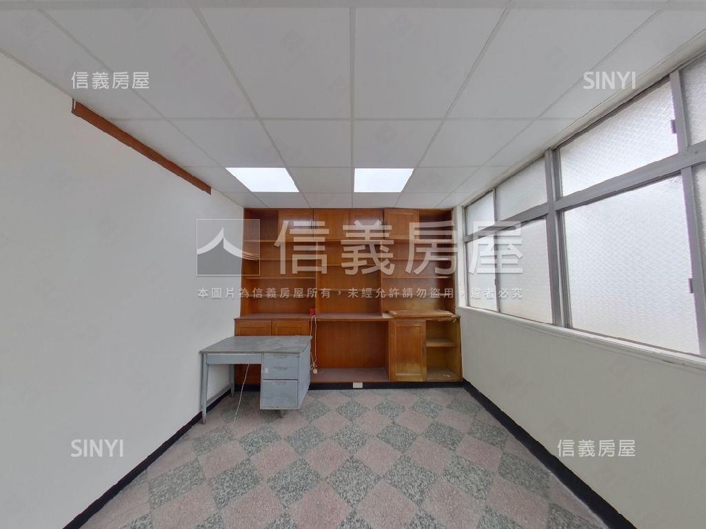 興隆大馬路旁邊間三樓房屋室內格局與周邊環境