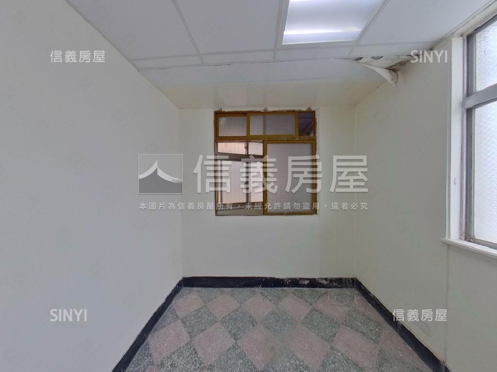 興隆大馬路旁邊間三樓房屋室內格局與周邊環境