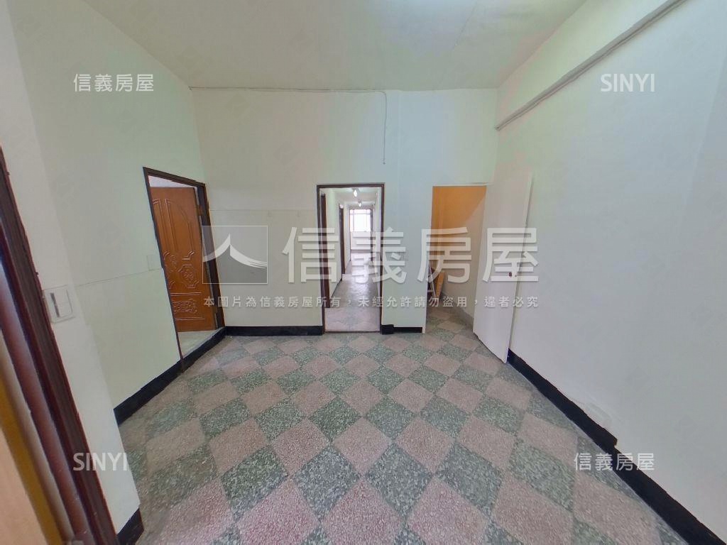 興隆大馬路旁邊間三樓房屋室內格局與周邊環境