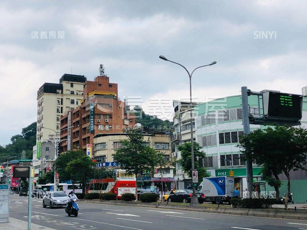 興隆大馬路旁邊間三樓房屋室內格局與周邊環境