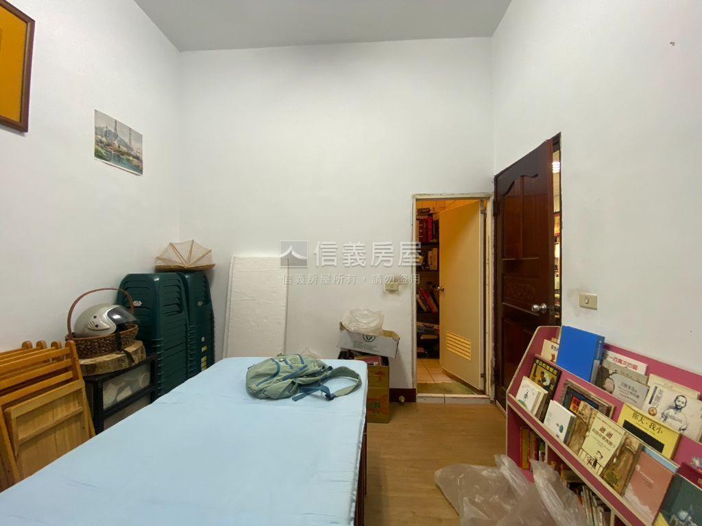 ＡＩ十興路店面房屋室內格局與周邊環境