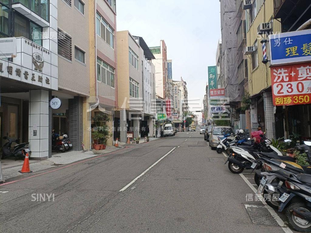 近一中正光復路４樓透店房屋室內格局與周邊環境