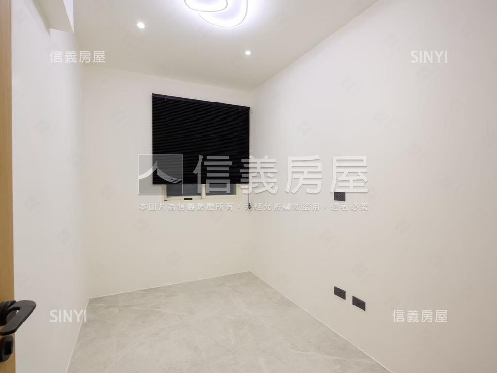 稀有秀朗美妝２樓房屋室內格局與周邊環境