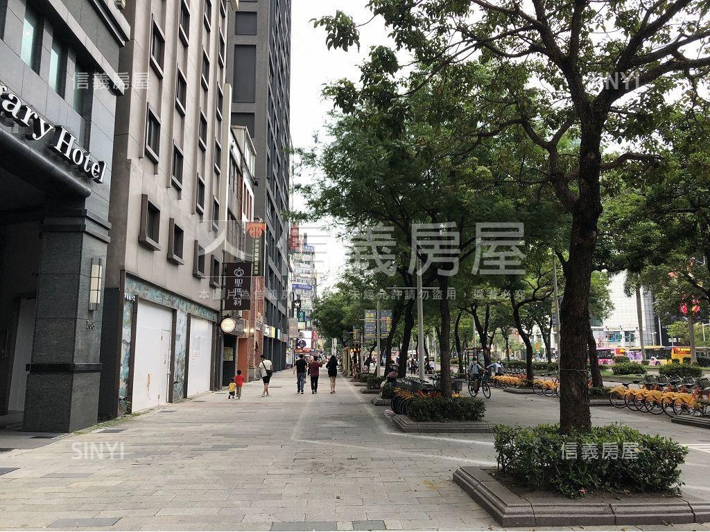 內江南丁格爾稀有名廈房屋室內格局與周邊環境