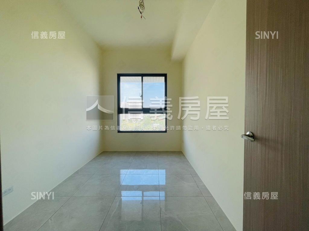 東都綠學這戶車位很優秀房屋室內格局與周邊環境