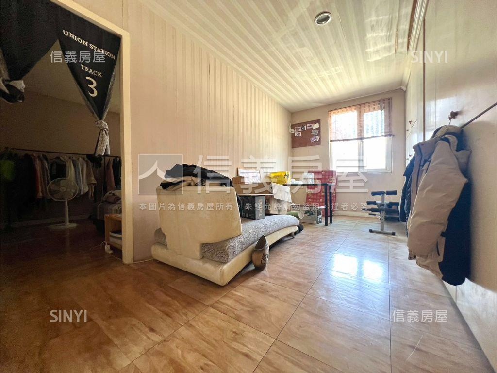 長安方正採光大戶房屋室內格局與周邊環境