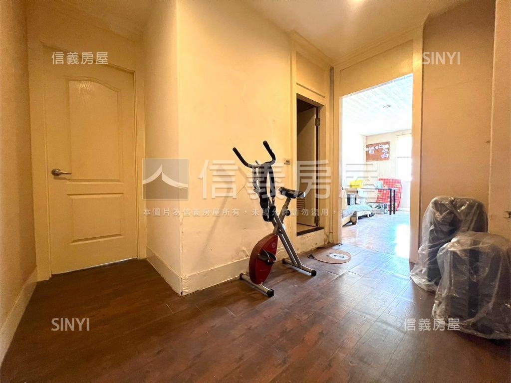 長安方正採光大戶房屋室內格局與周邊環境