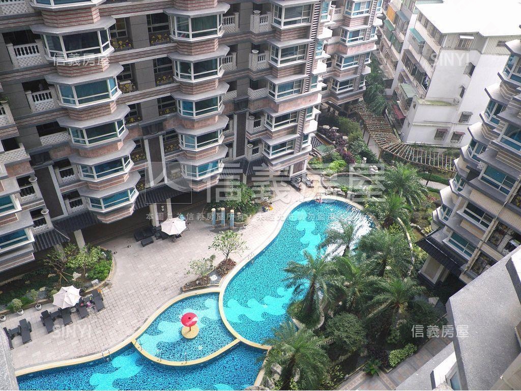 玉上園Ｄ棟四房車位房屋室內格局與周邊環境