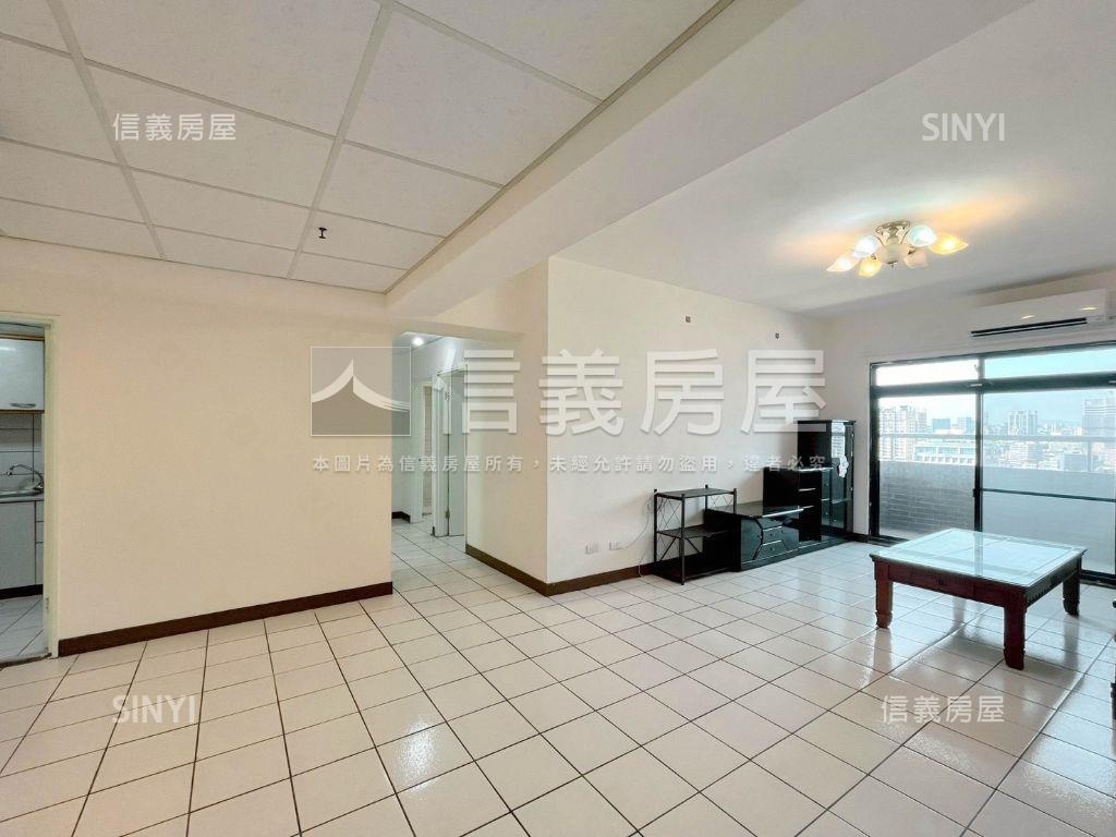 【市政府旁】次頂樓大３房房屋室內格局與周邊環境