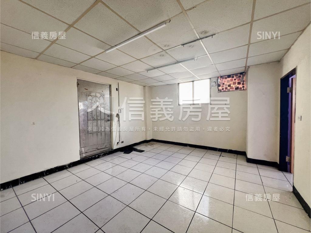 九芎街專任２房車位房屋室內格局與周邊環境