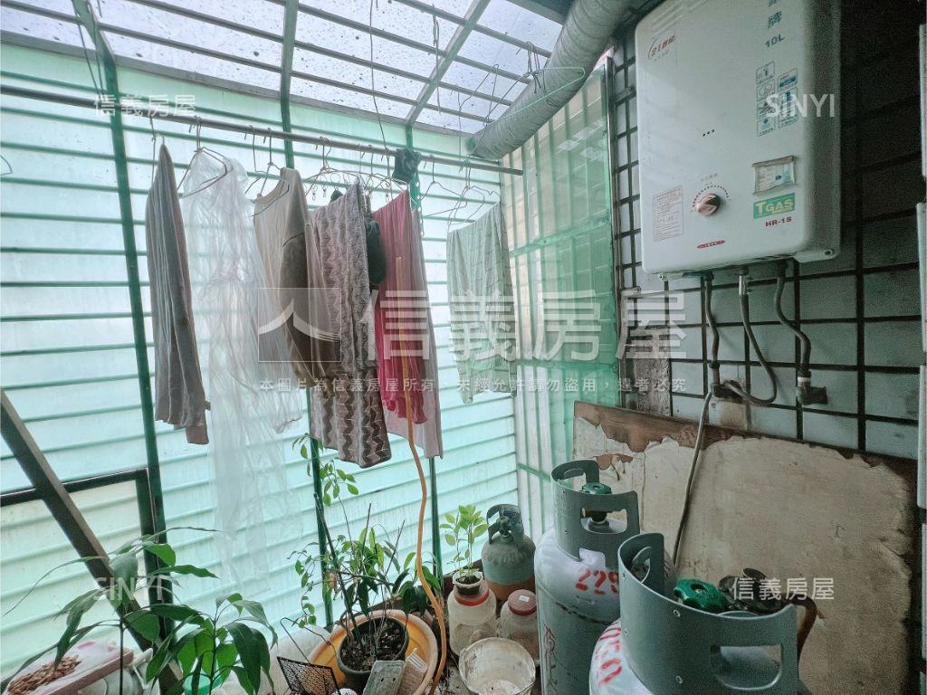 九芎街專任２房車位房屋室內格局與周邊環境