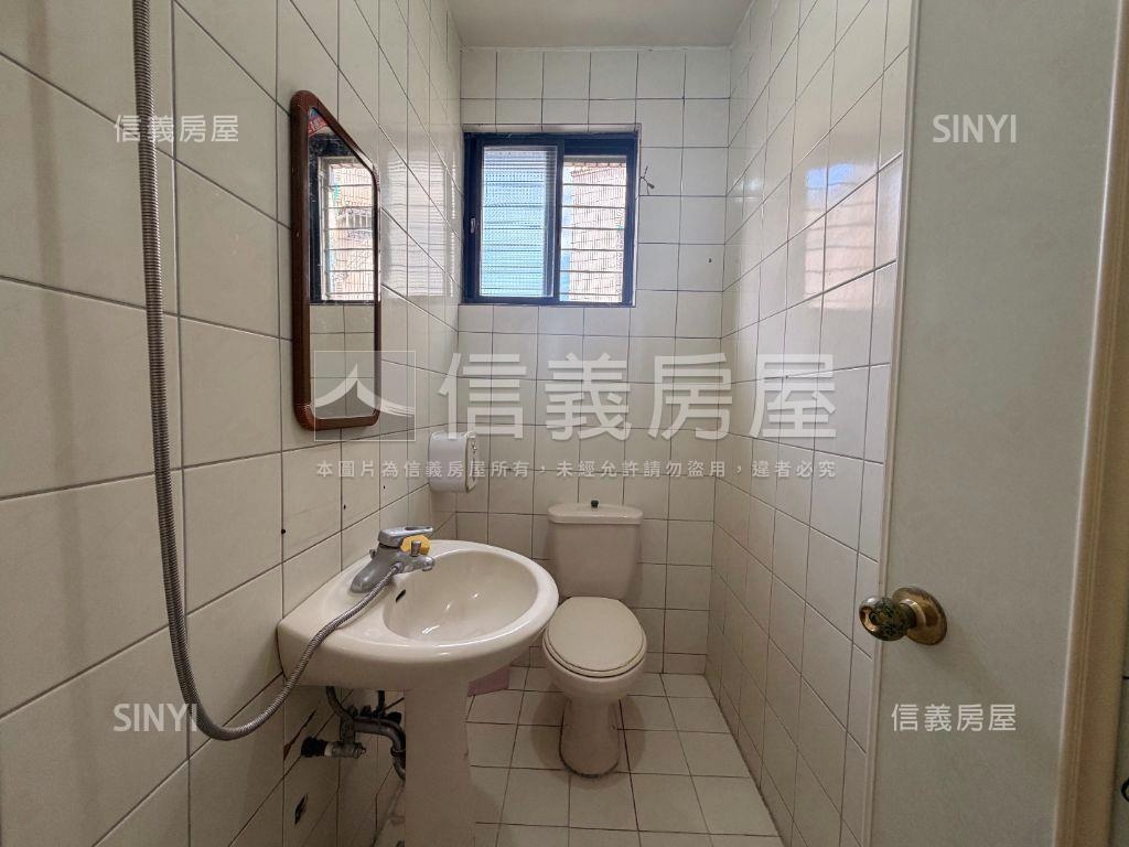 金門街近公園的邊間公寓房屋室內格局與周邊環境