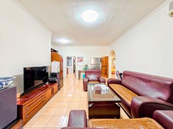 金門街近公園的邊間公寓