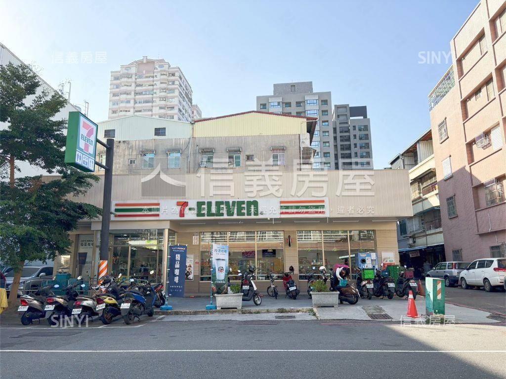 鼎泰裝潢美三房房屋室內格局與周邊環境