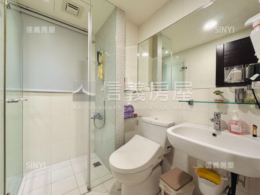 中樓層景觀美宅三房配車位房屋室內格局與周邊環境