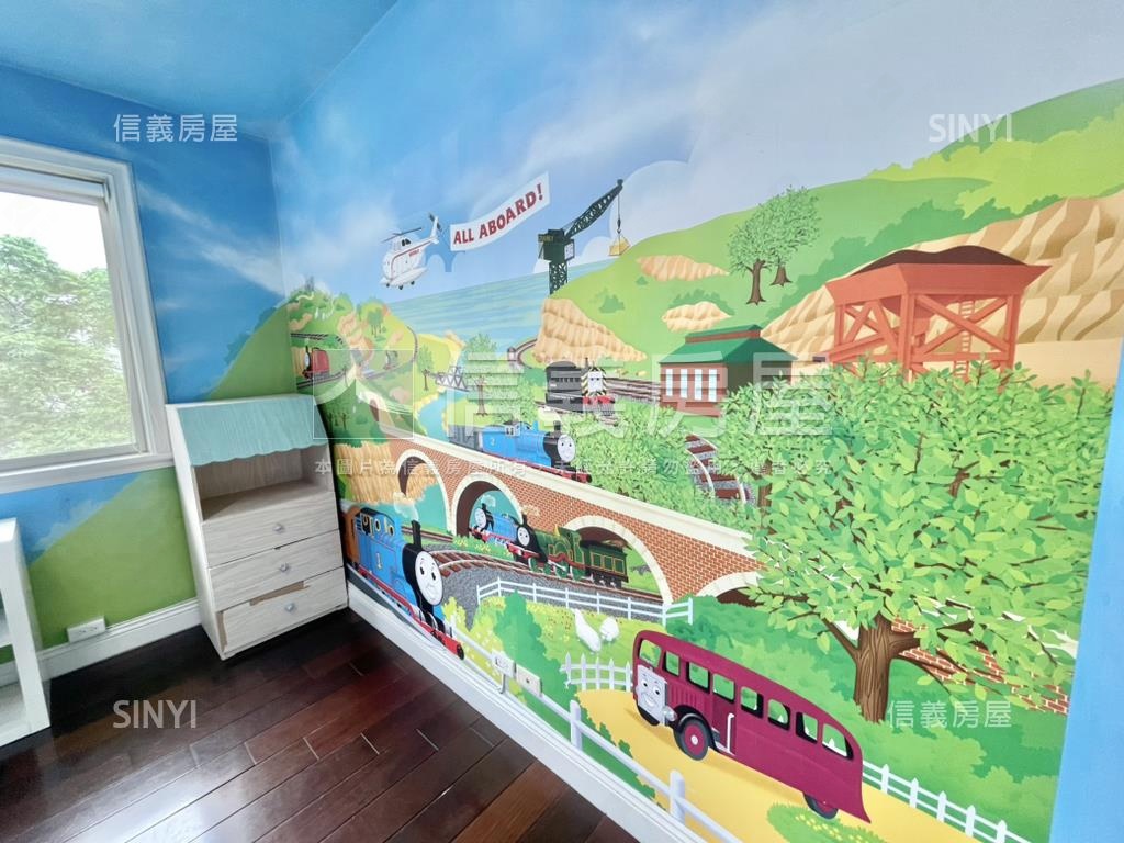 天母御賞雙車位稀有釋出房屋室內格局與周邊環境
