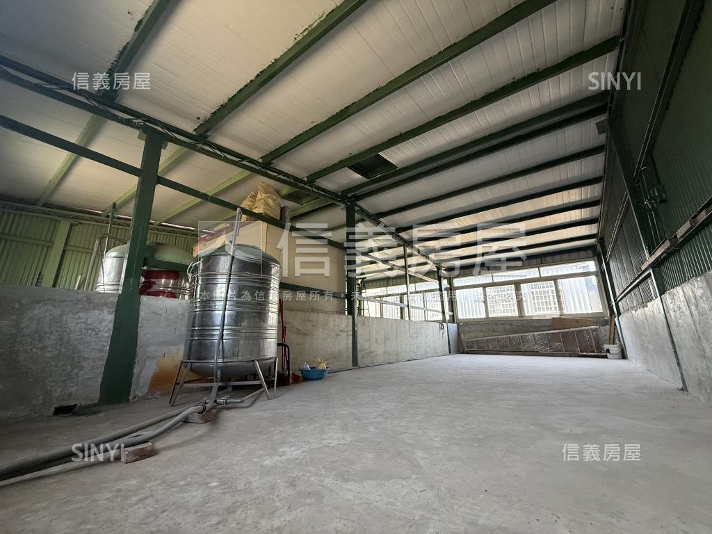 近國道小資美透天房屋室內格局與周邊環境