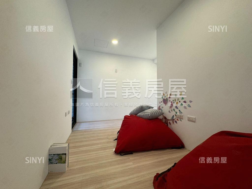 未來館精美樓店房屋室內格局與周邊環境