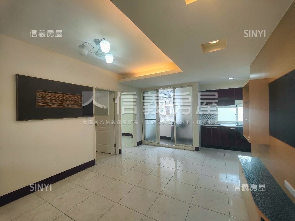 東區新時代典雅三房房屋室內格局與周邊環境