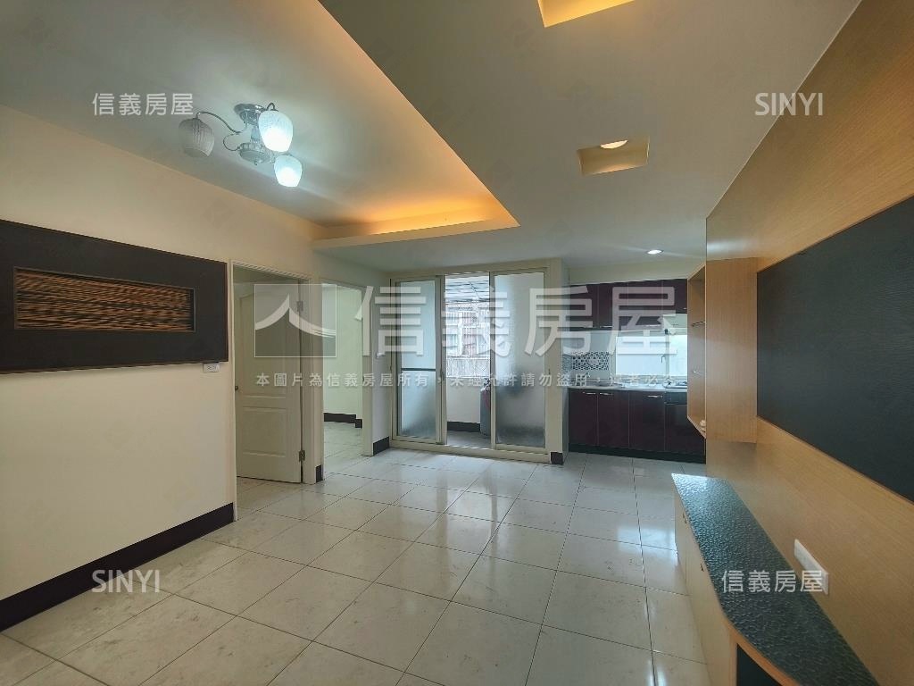 東區新時代典雅三房房屋室內格局與周邊環境
