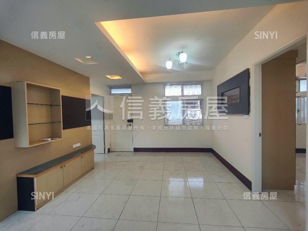 東區新時代典雅三房房屋室內格局與周邊環境