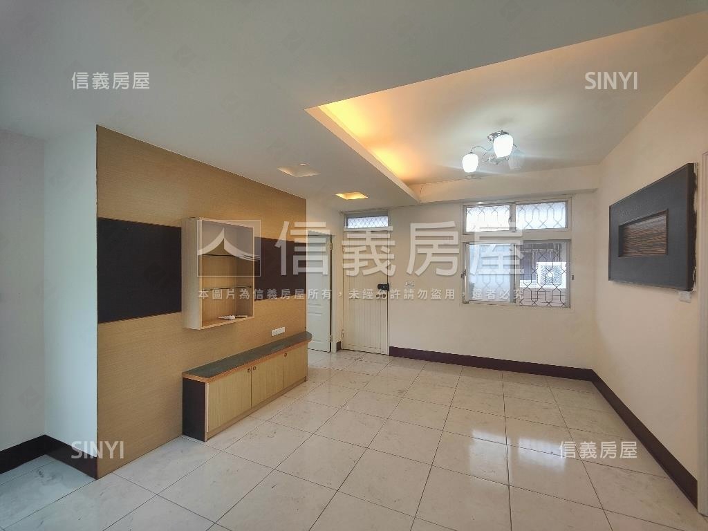 東區新時代典雅三房房屋室內格局與周邊環境