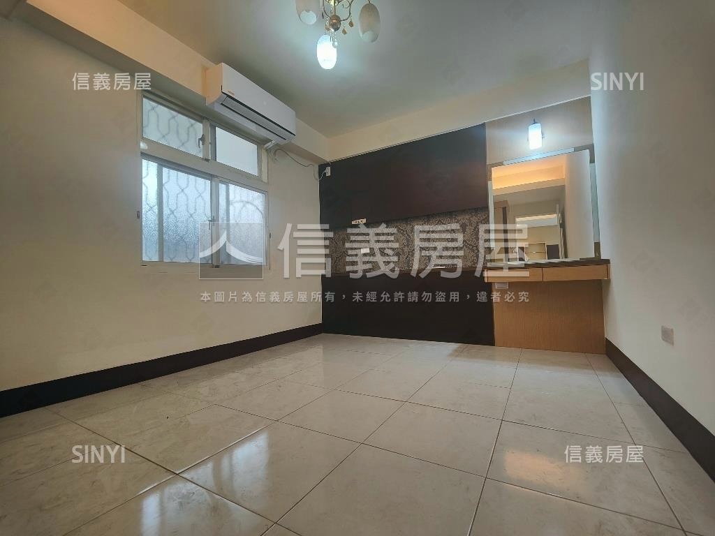 東區新時代典雅三房房屋室內格局與周邊環境
