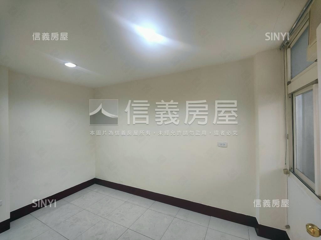 東區新時代典雅三房房屋室內格局與周邊環境