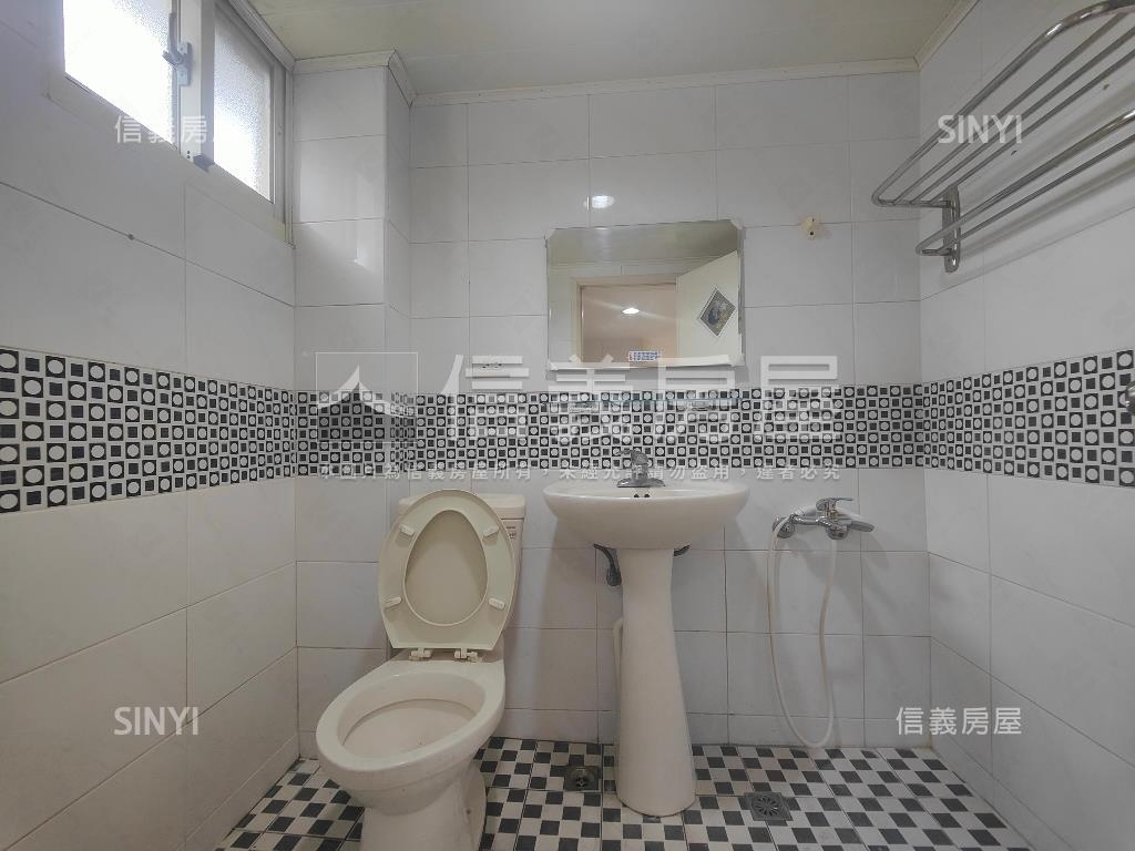 東區新時代典雅三房房屋室內格局與周邊環境