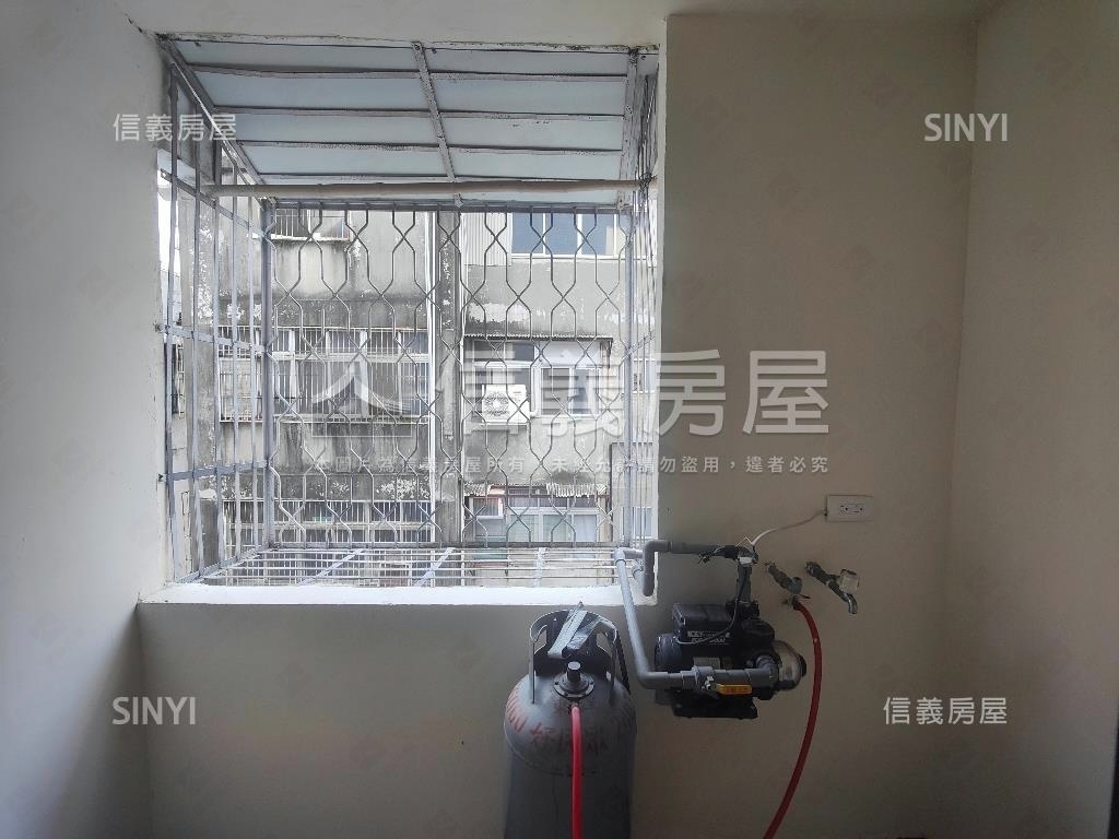 東區新時代典雅三房房屋室內格局與周邊環境