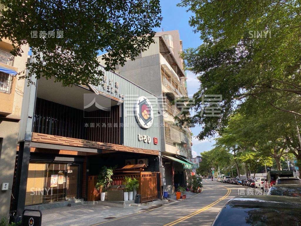 大大面寬順向河畔角間店面房屋室內格局與周邊環境