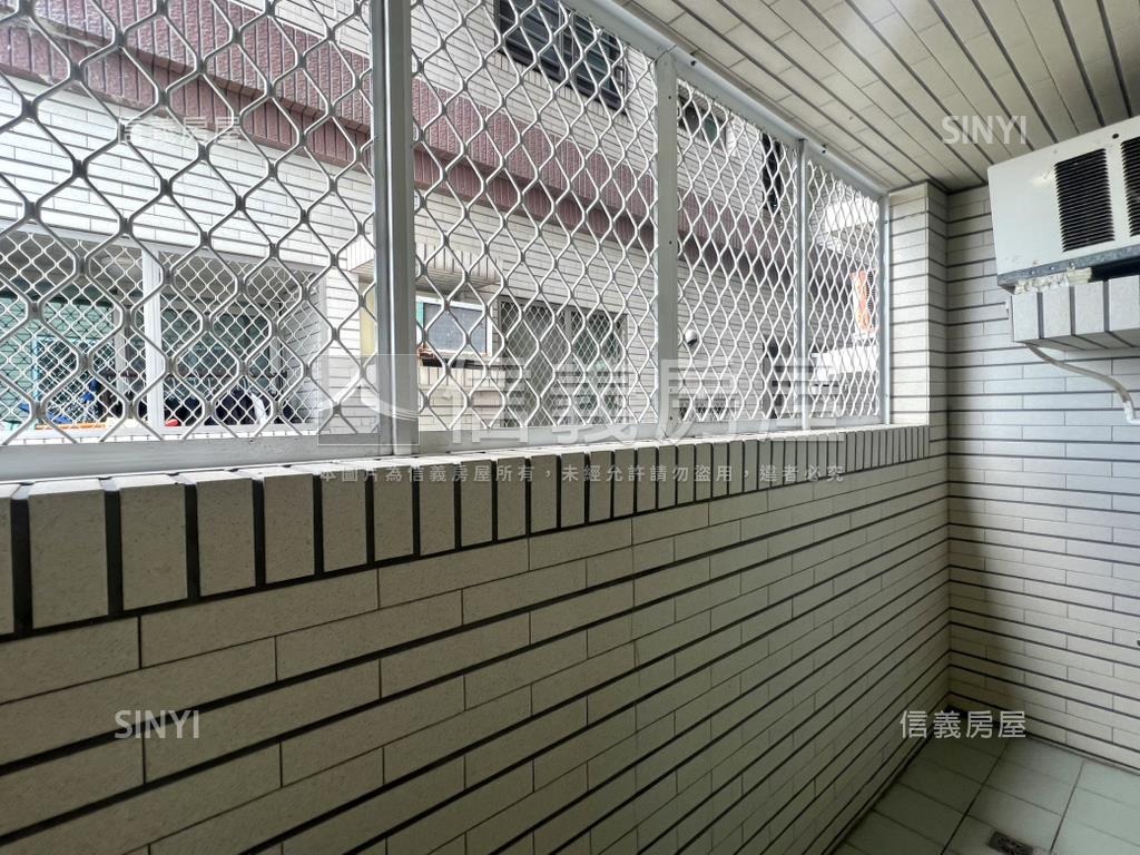 都會假期高樓景觀雙車宅房屋室內格局與周邊環境