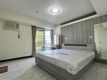 都會假期高樓景觀雙車宅