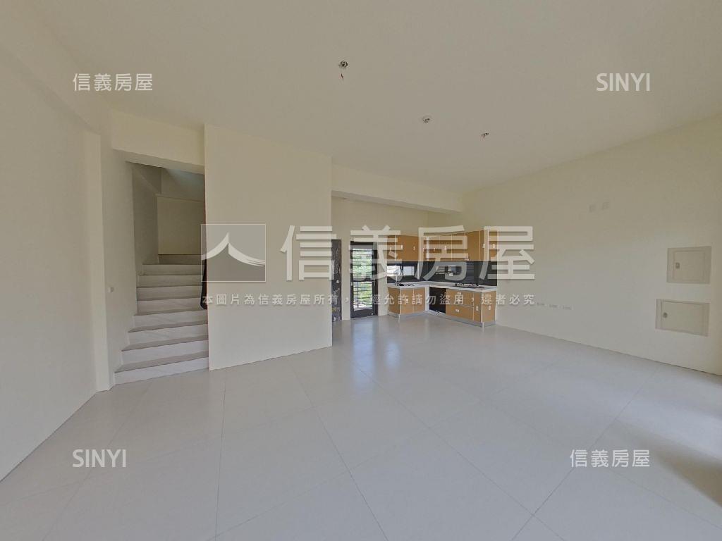 和美全新未住約七米面寬房屋室內格局與周邊環境